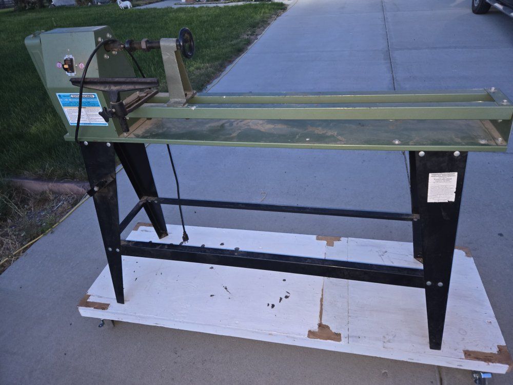Central Machinery 14" x 40" Wood Lathe with Stand and Chisel Set