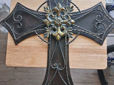 Ornate Metal Wall Cross Decorative Rustic Bronze Gold Accent