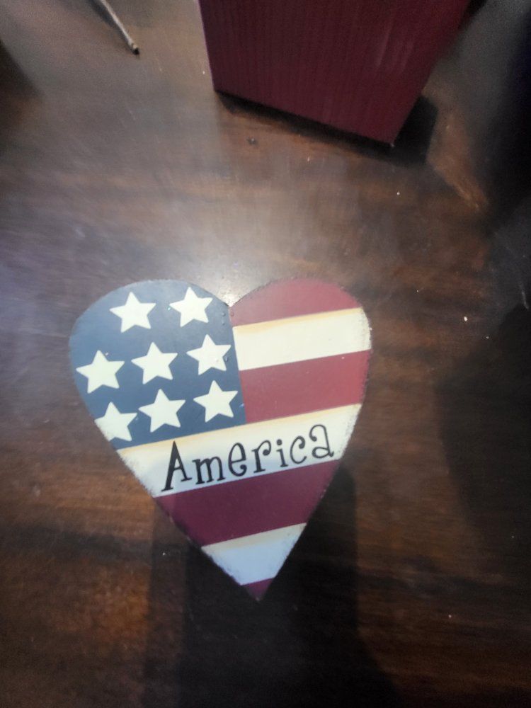 America Heart Flag Rustic Wood Decor Patriotic Wall Hanging Folk Art