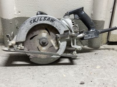 Skilsaw Classic Worm Drive Circular Saw