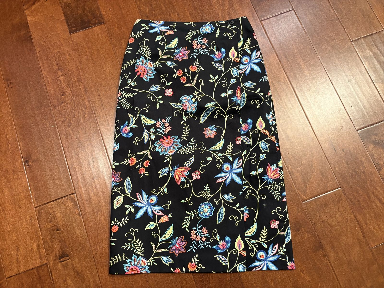 Talbots Petites Black Floral Wrap Skirt Sz 12