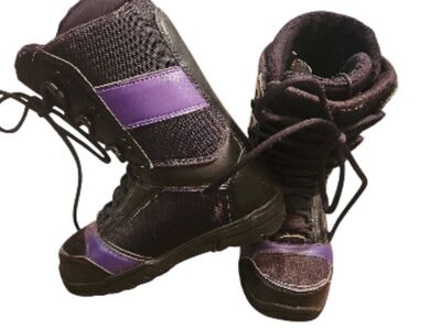 (ThirtyTwo) Snowboard Boots Size 6.5