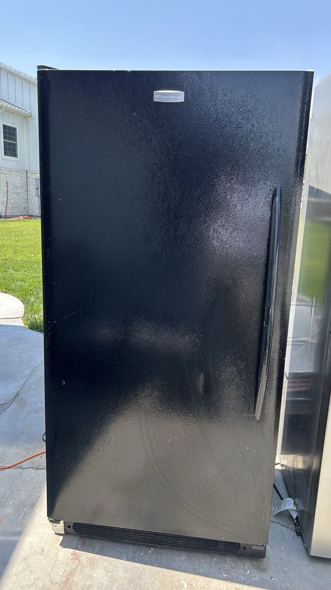 17 cubic foot freezer