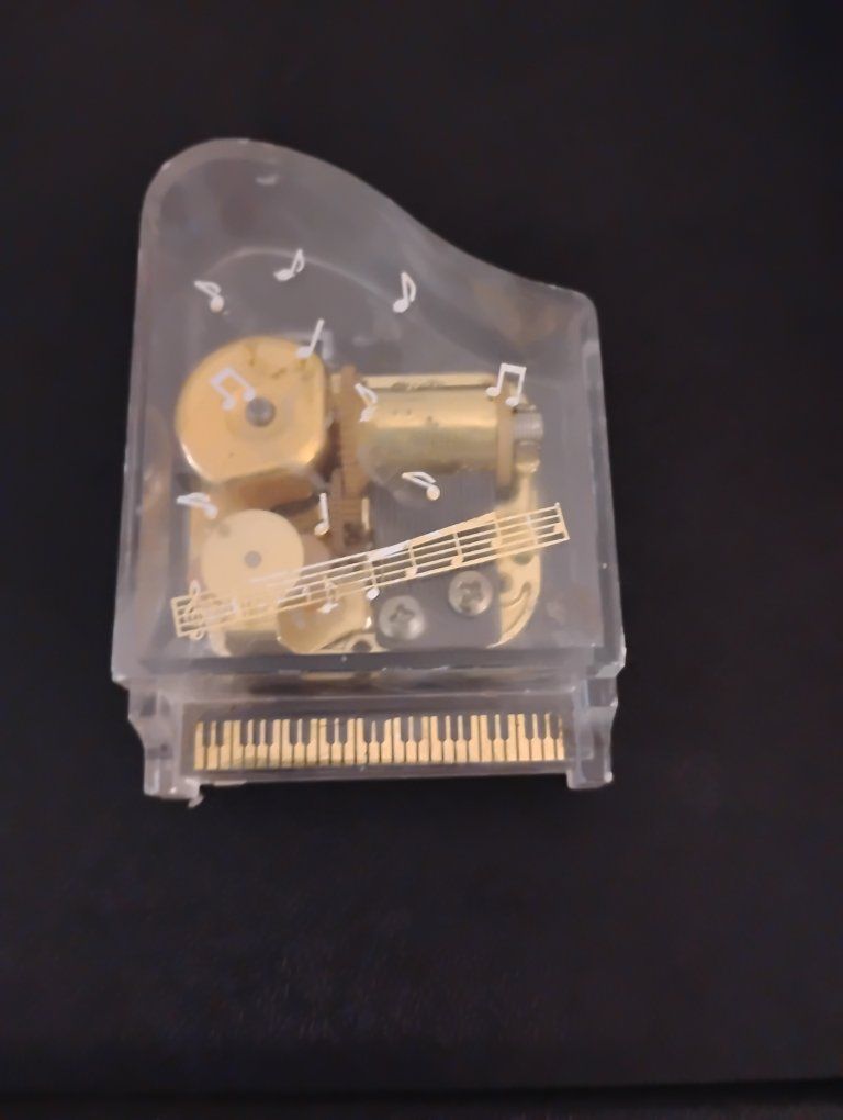 old piano music box. exelent condition