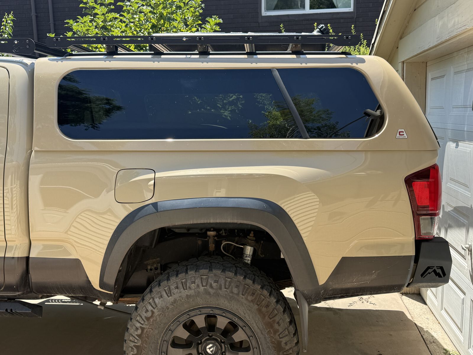 Century Royal Camper Shell + Prinsu Rack - Quicksand - Fits 2016-2023 Tacoma Long Bed (6 ft)