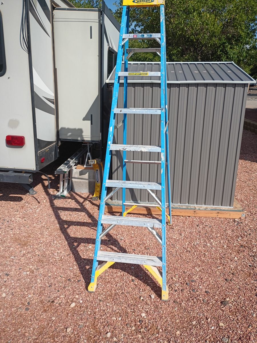 8 foot fiberglass A frame ladder