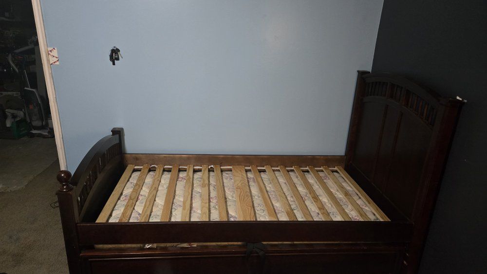 Twin Trundle Bed