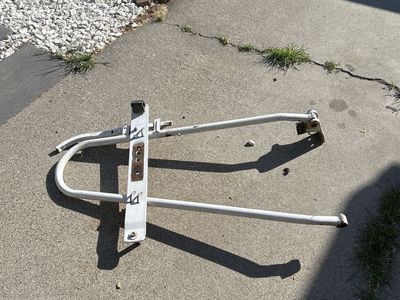 Early bronco spare tire swing