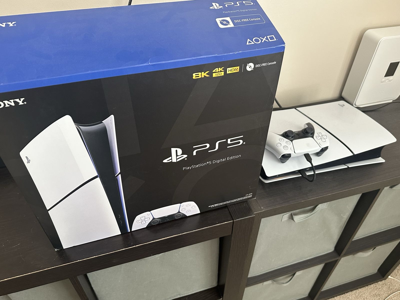 Sony PlayStation 5 PS5 Digital Edition Console - Used, Disc-Free, 8K, 4K/120Hz, HDR