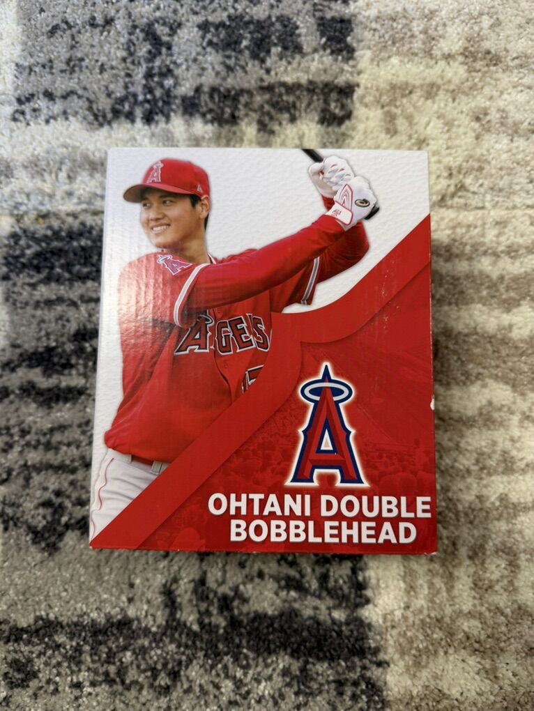 Ohtani Double Bobblehead