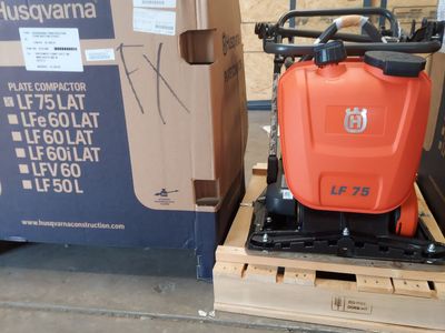 Husqvarna LF 75 LAT Plate Compactor (16.54in Plate Width)