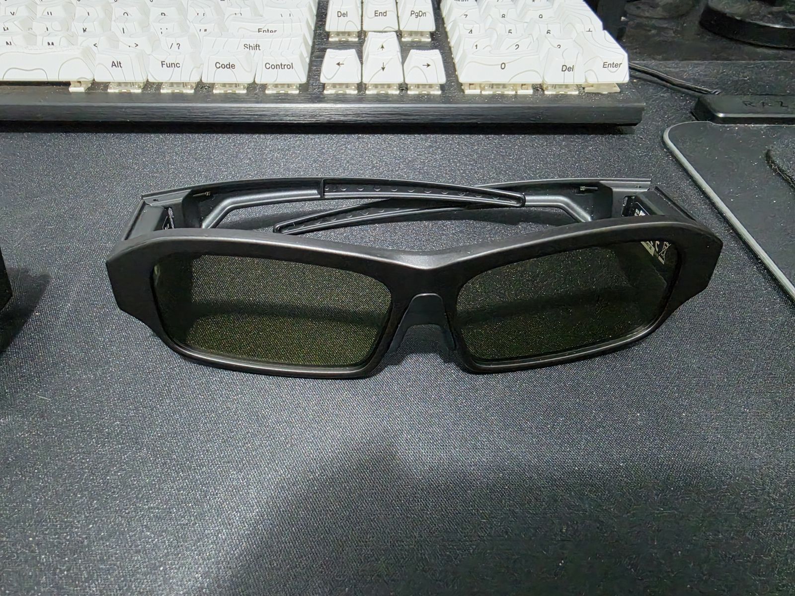 3D Glasses for JVC RS line up of projectors