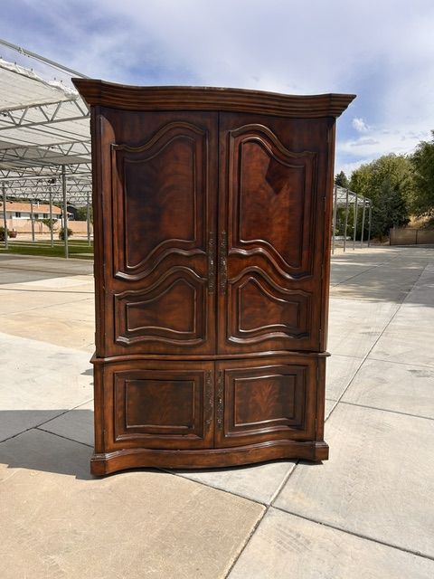 Traditional French Country Style Wooden Armoire Entertainment Center