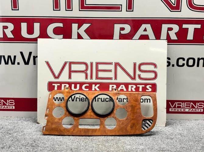 S64-6021-200 PANEL-DASH A TX ELM SATIN GLOSS