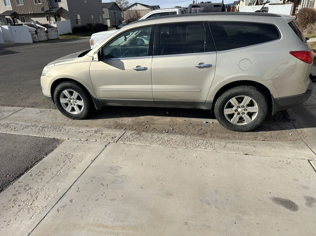 Chevy Traverse Specs 2010null