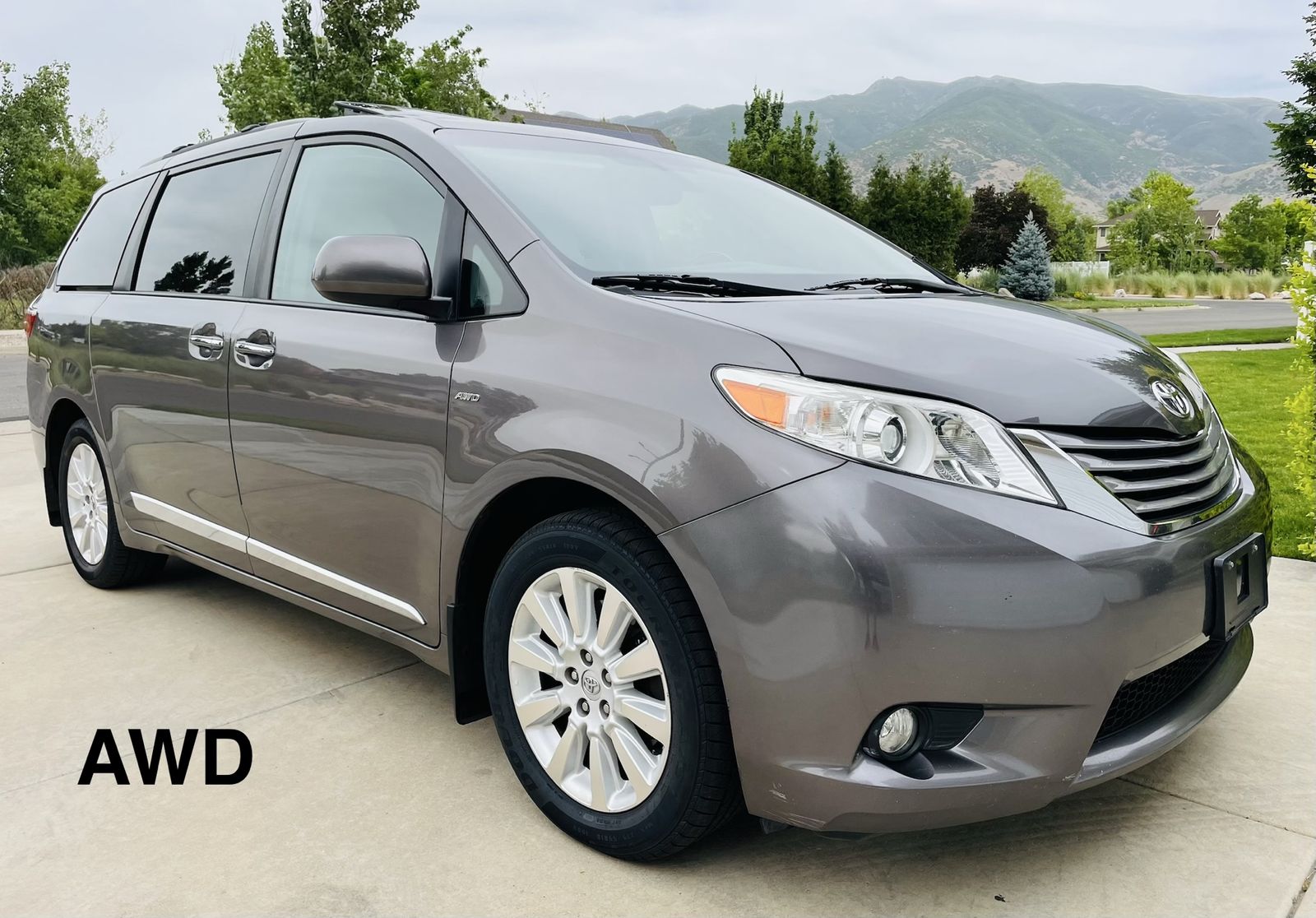2016 Toyota Sienna XLE 7 Passenger
