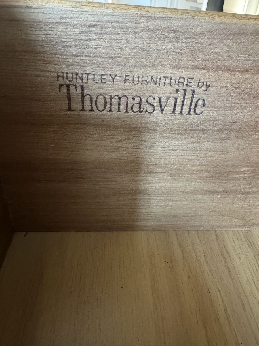 Main image 6