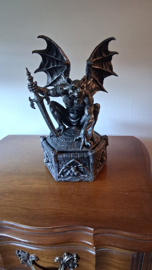 Gargoyle Statue & Matching Box Gothic Decor Fantasy Art Sculpture Ornament