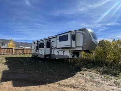 2021 378 FL Forest River