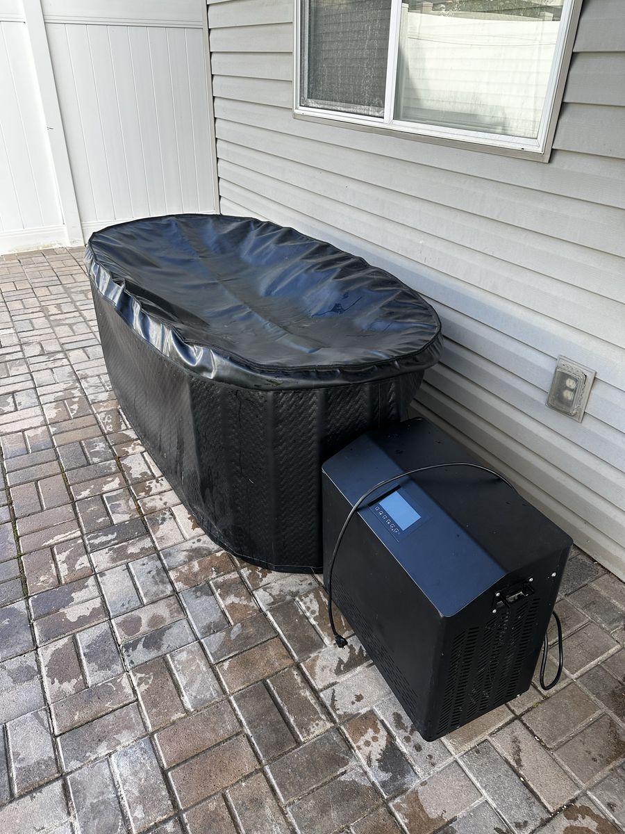 Cold Plunge - tub and WiFi chiller