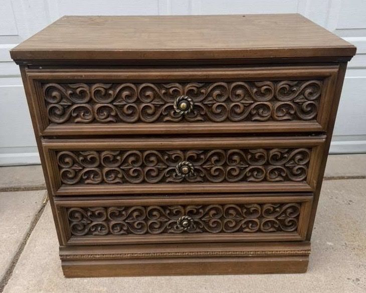 Adorable dresser