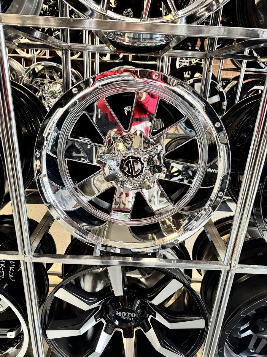 Dc Xtreme Wheels 20x10 Chrome,  brand Set of 4 Wheels.