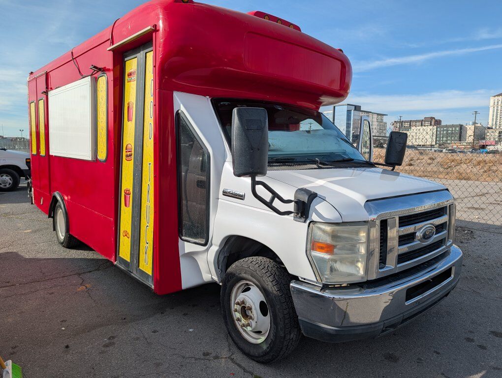 Ford E450 Fully Loaded FOOD TRUCK