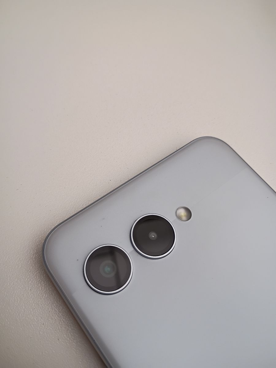 Main image 6