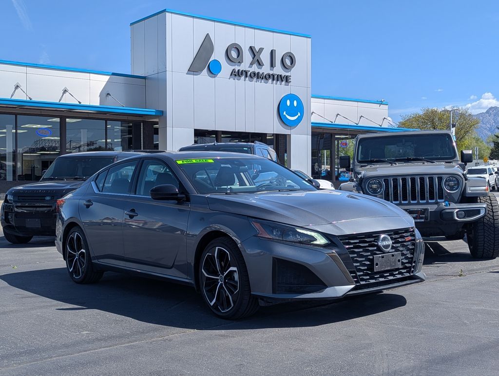 2025 Nissan Altima 2.5 SR