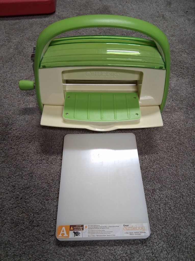 Clutter Bug Embossing Die Cutter Machine Like New!