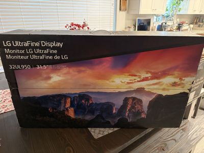 LG UltraFine 32” 4K Thunderbolt Monitor 32UL950