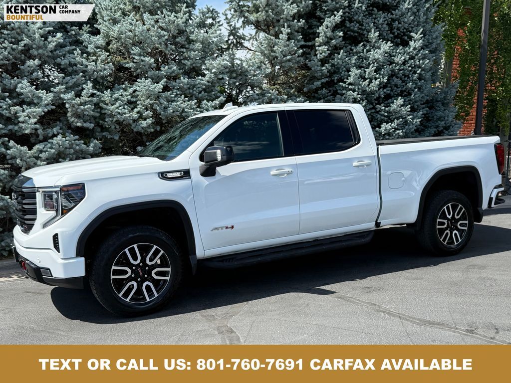 2024 GMC 1500 AT4