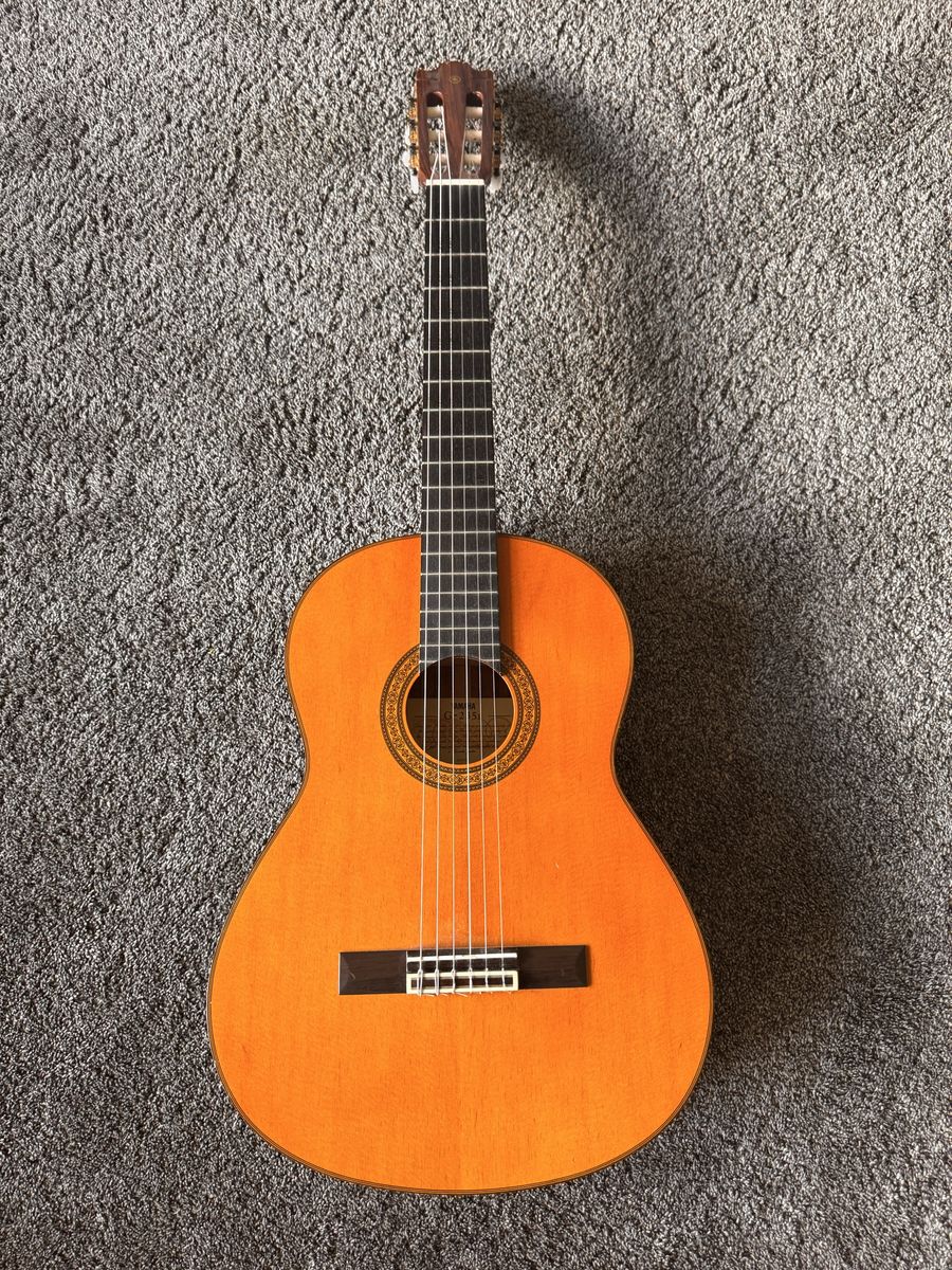 Yamaha G-235II
