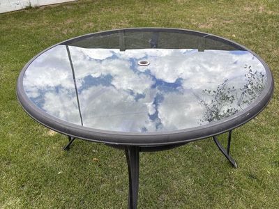 Nice 52β Round Patio Table