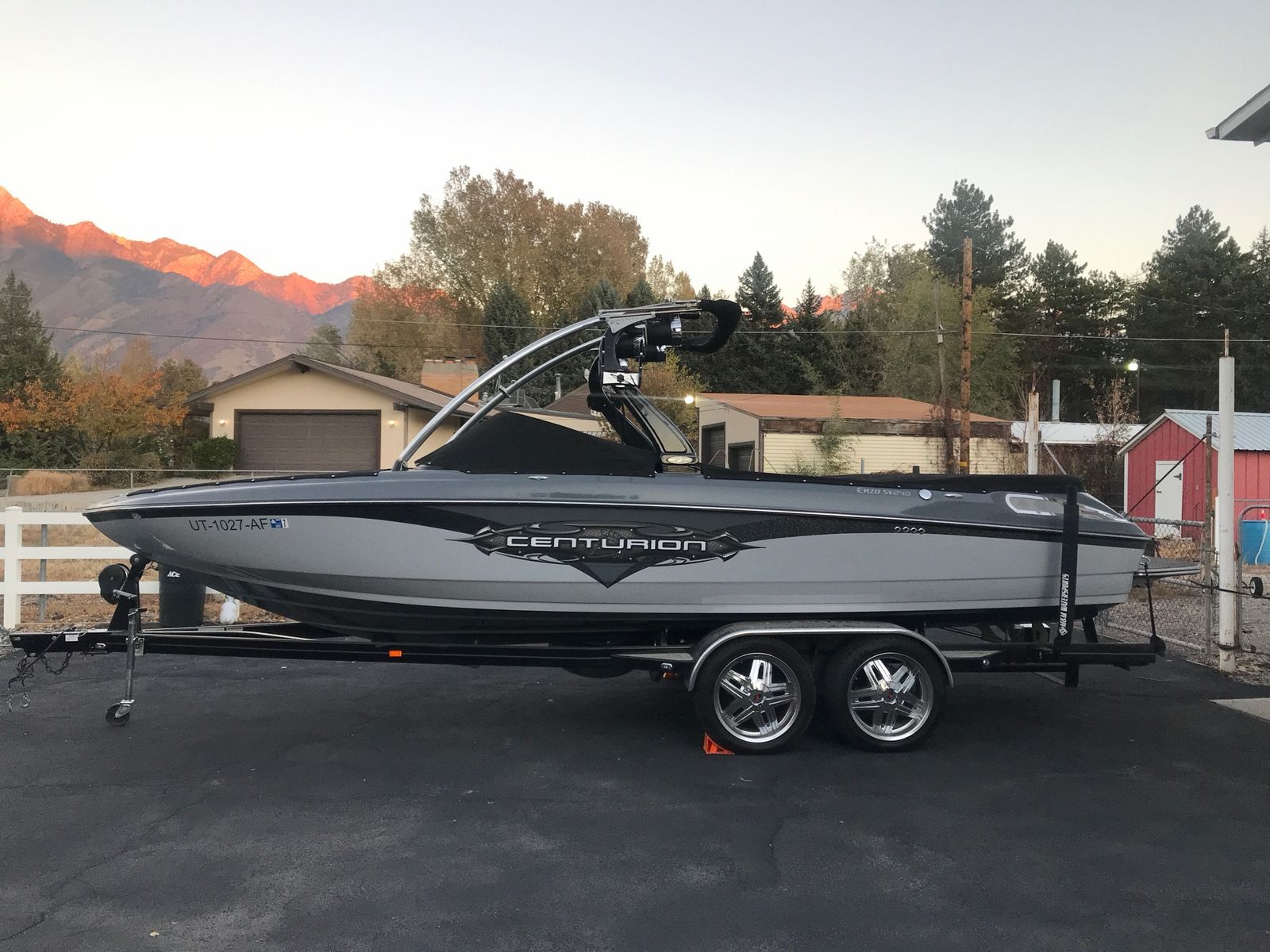 Centurion Enzo SV240. 24’ Surf/Wake/Ski Boat