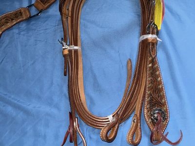 Brand new breast collar & bridle with reins