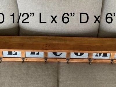 Entry Farmhouse Welcome Wall Accent Shelf