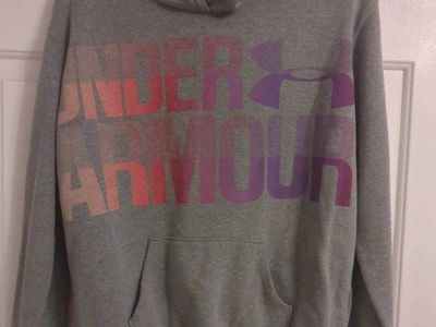 Girls Youth Large under armour coldgear hoodie