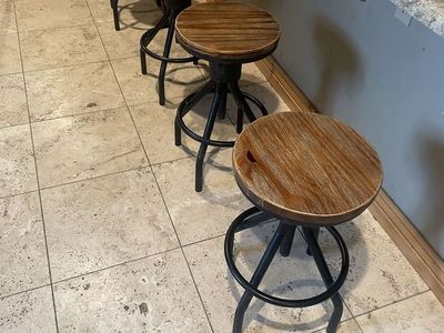 5. Industrial Swivel Bar Stool - Wood Top & Black Metal Base, Adjustable Height