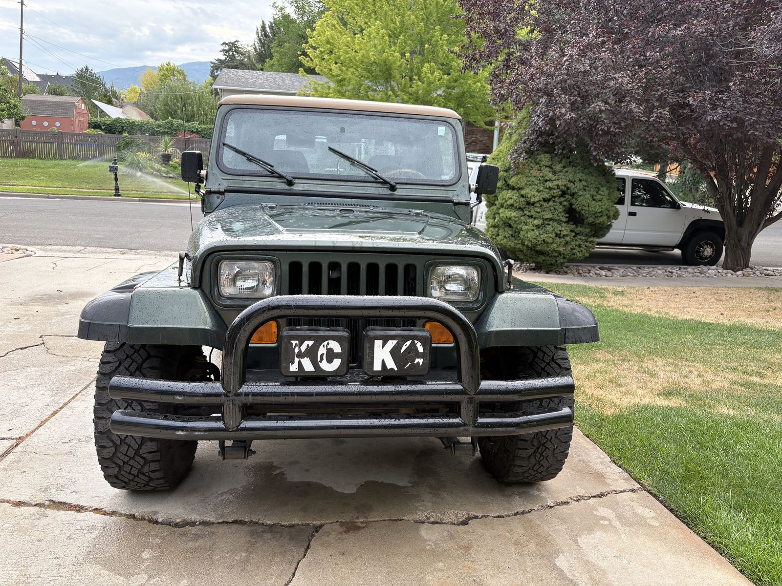 Jeep Wrangler Rio Grande YJ 4x4 - Forest Green with Tan Hardtop