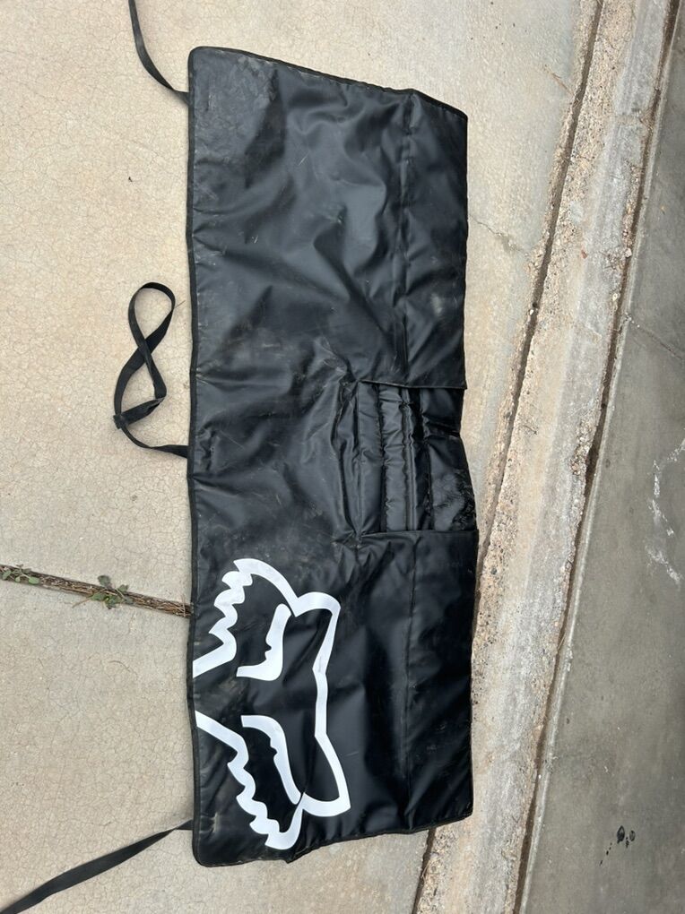 Fox Bicycle Tailgate Pad for full size pickup