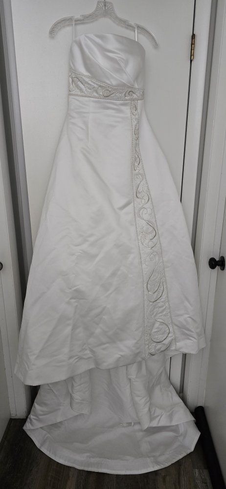 A-line Strapless Wedding Dress