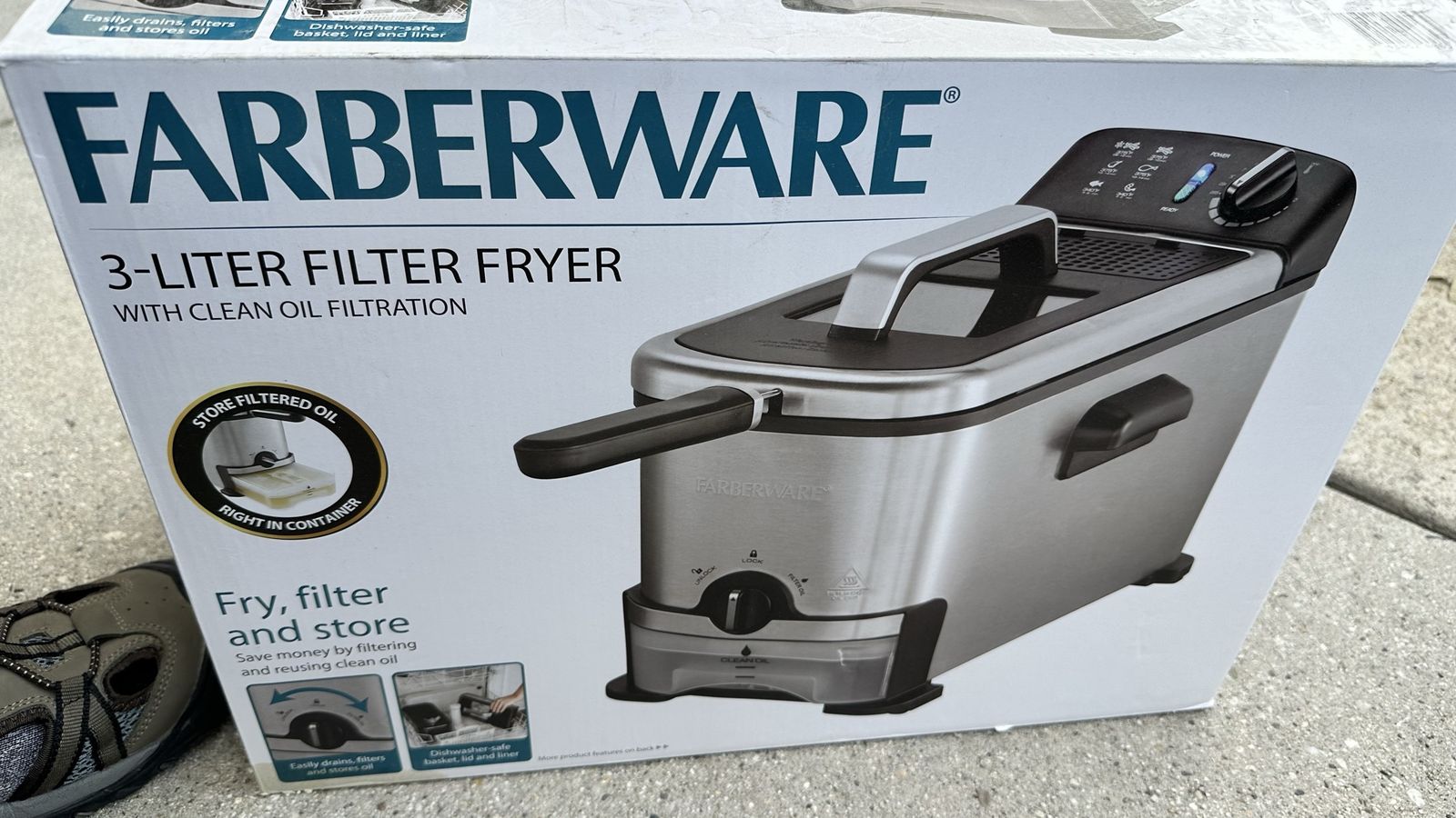 Farberware 3-Liter Filter Fryer with Clean Oil Filtration System