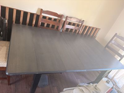 Dining table no chairs