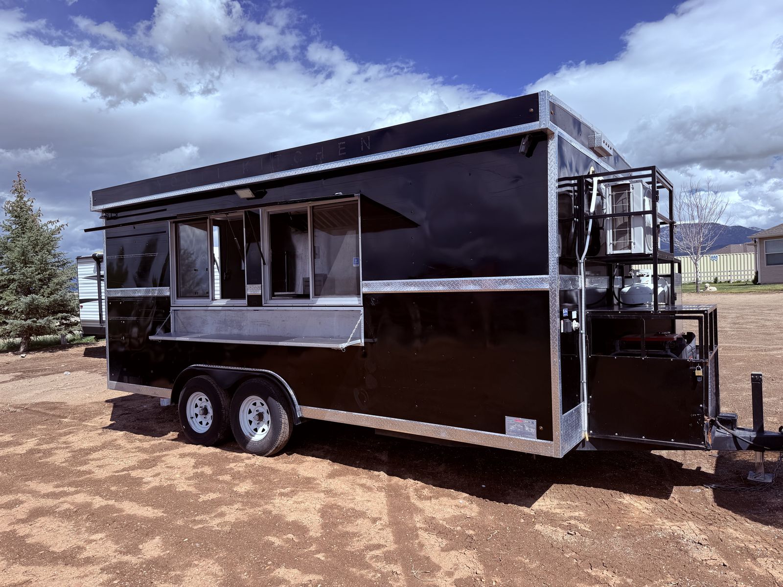 2023 Food Trailer 18 ft