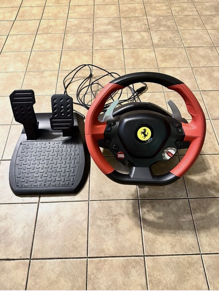 Thrustmaster Ferrari Xbox Racing Wheel