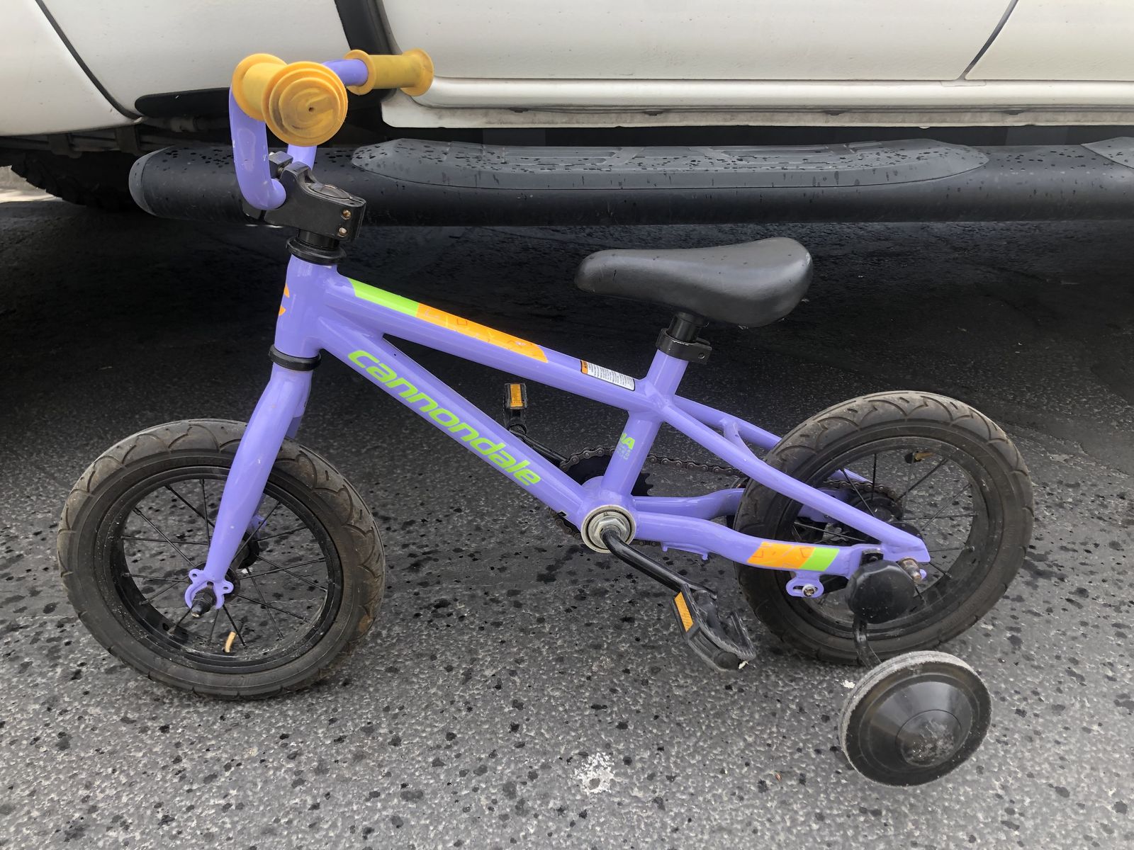 2'6" to 3'3" Cannondale Trail 12 inch Kids Bike with Training Wheels