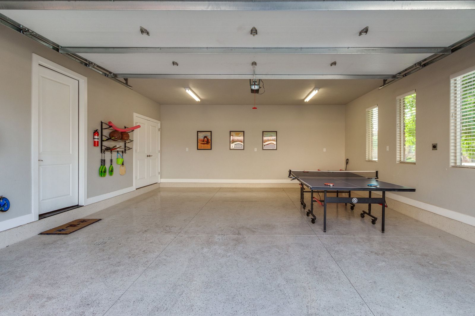 Main image 31
