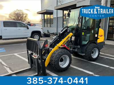 New Holland ML23 Small Articulating Loader