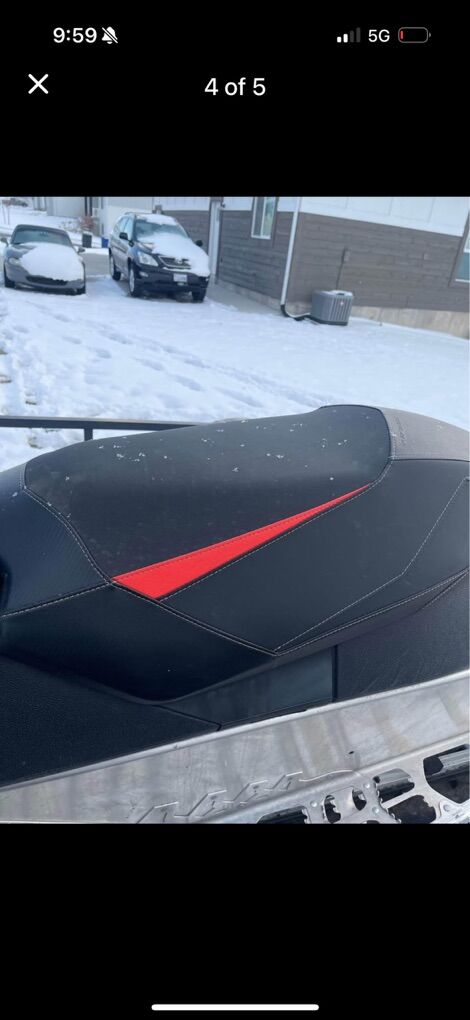 Skidoo 800 Snowmobile